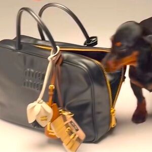 Meet your Posher, Kelly M.